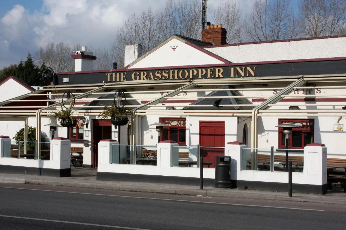The Grasshopper Inn - Safe Pass